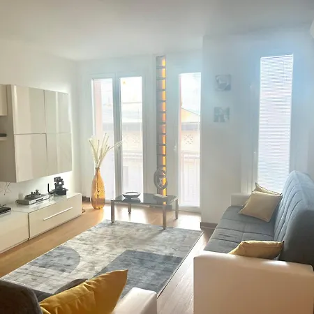 Elizaveta Appartamento Oggebbio